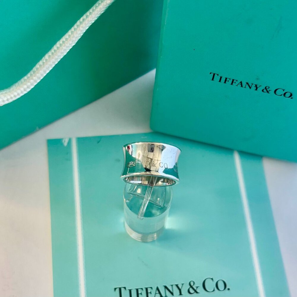 Tiffany &  Co. pre -own 1837 sterling silver wide 12mm band size 7.5 US  Unisex